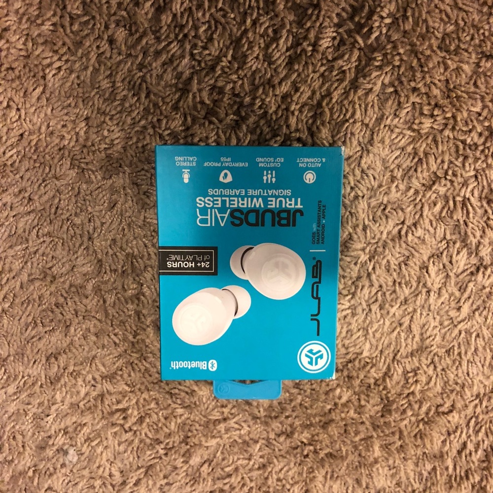 Bluetooth wireless earbuds